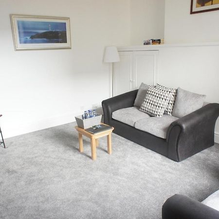 Flat 2 Opposite Travel Lodge Colwyn Bay Exteriör bild