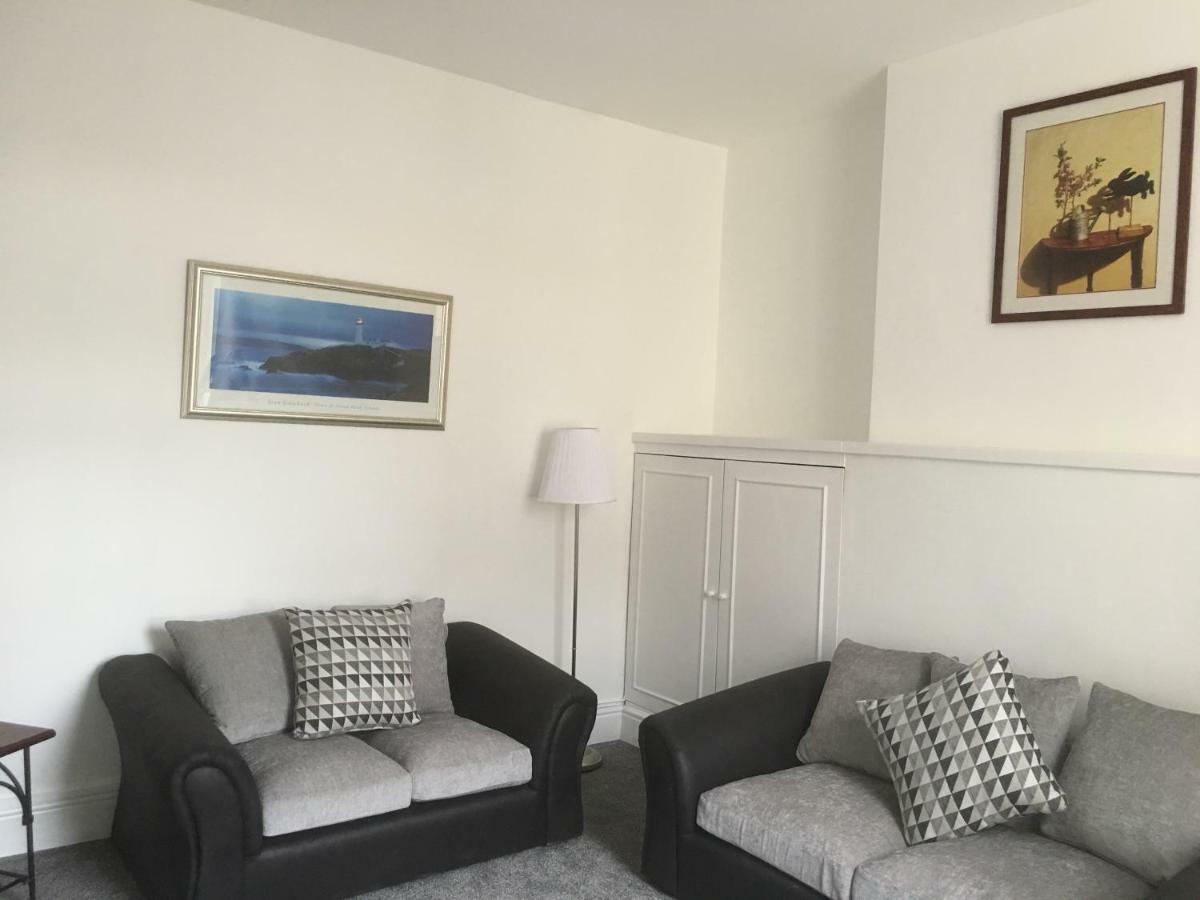Flat 2 Opposite Travel Lodge Colwyn Bay Exteriör bild
