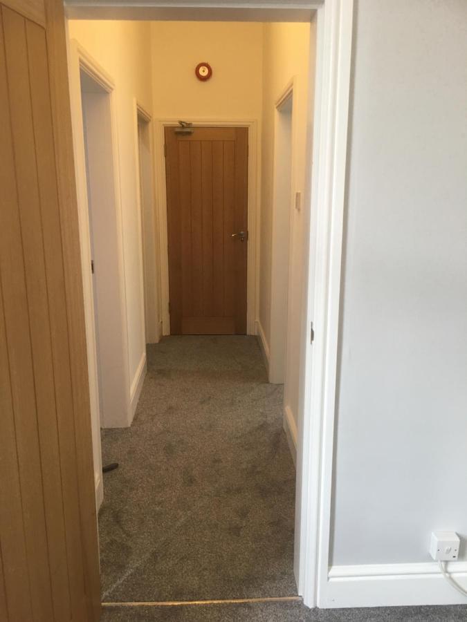 Flat 2 Opposite Travel Lodge Colwyn Bay Exteriör bild