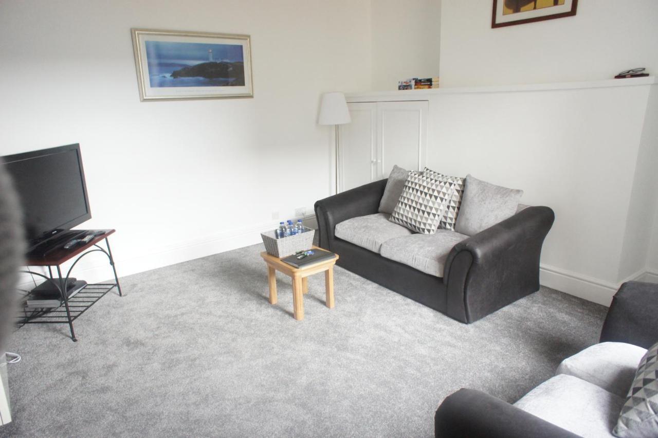 Flat 2 Opposite Travel Lodge Colwyn Bay Exteriör bild