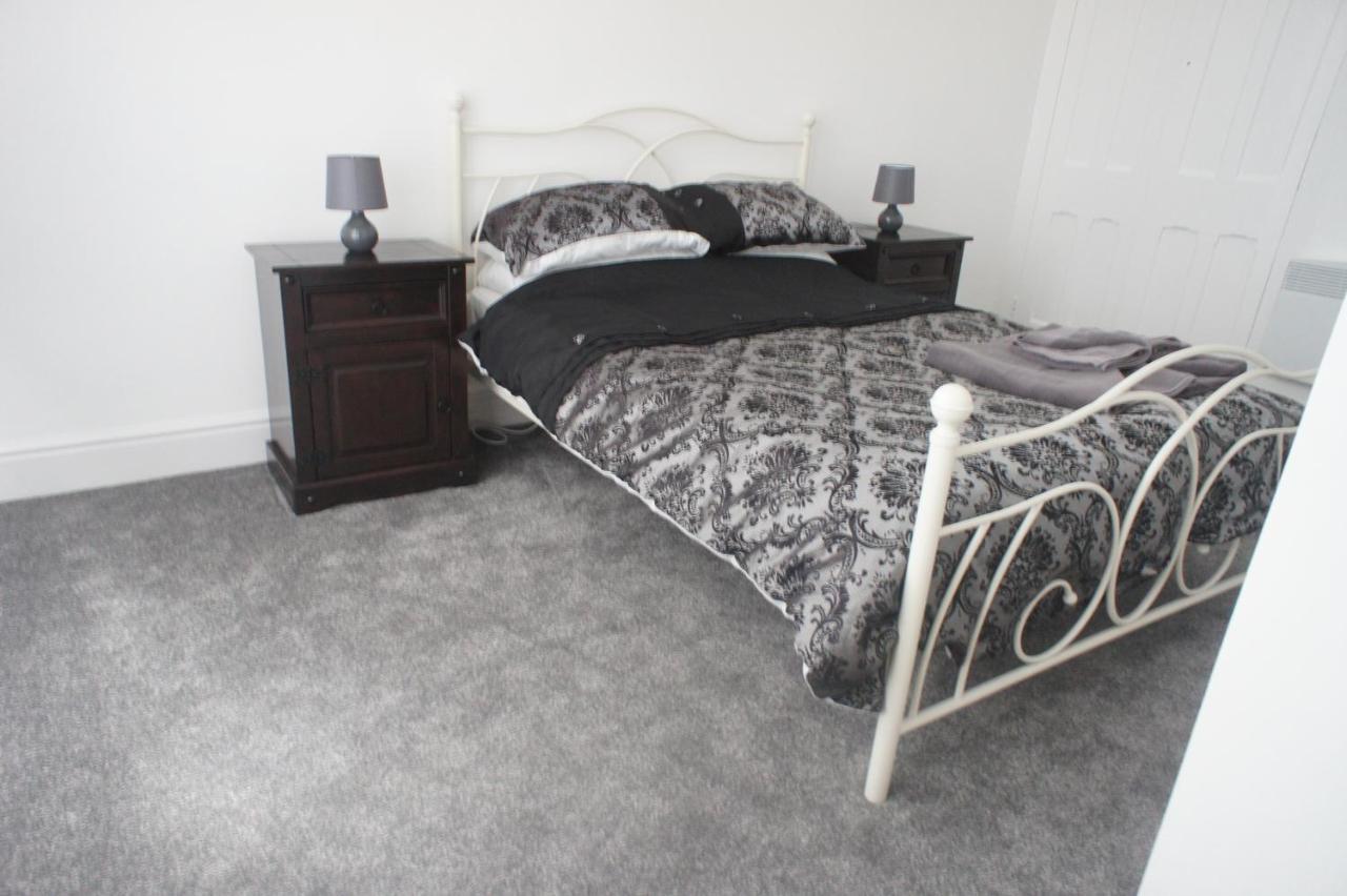 Flat 2 Opposite Travel Lodge Colwyn Bay Exteriör bild