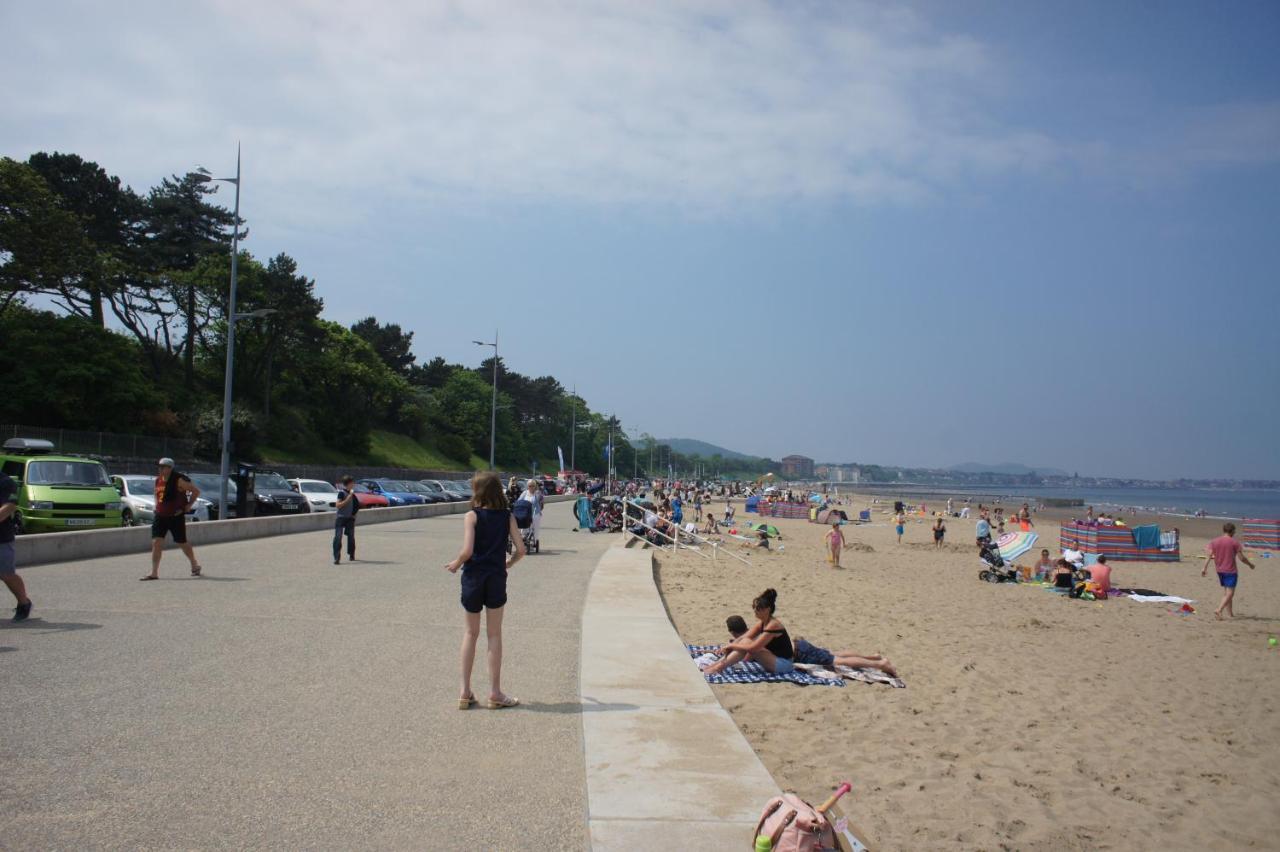 Flat 2 Opposite Travel Lodge Colwyn Bay Exteriör bild